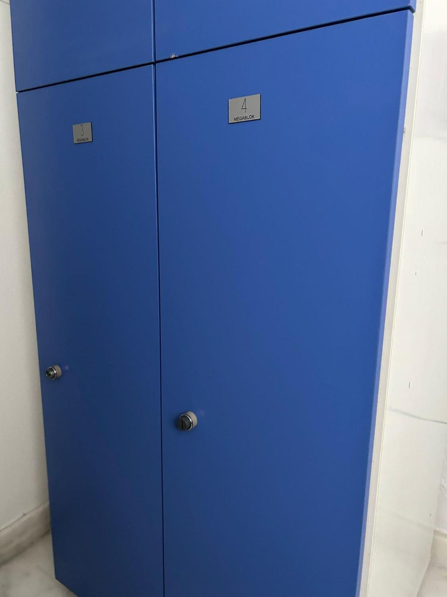 ザ スポット セントラル ホステル セビリア 部屋 写真